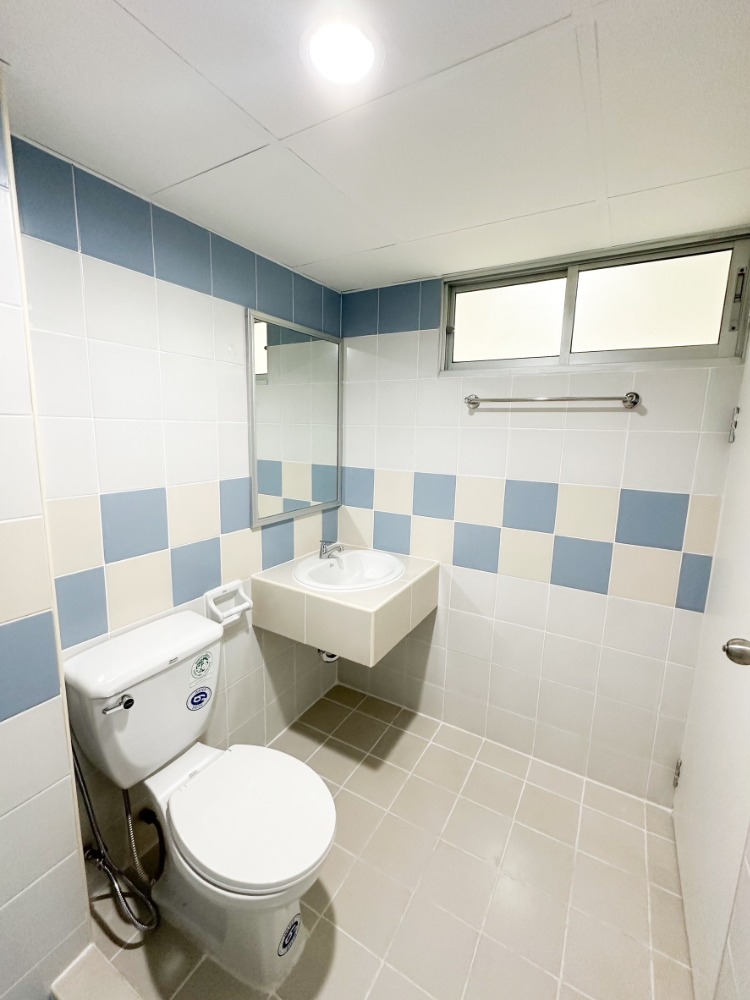 ให้เช่าคอนโดลาดพร้าว101 แฮปปี้แลนด์ : ให้เช่าคอนโด ลุมพินี เซ็นเตอร์ ลาดพร้าว 111 ห้องสวย พร้อมเฟอร์นิเจอร์ใหม่หมด