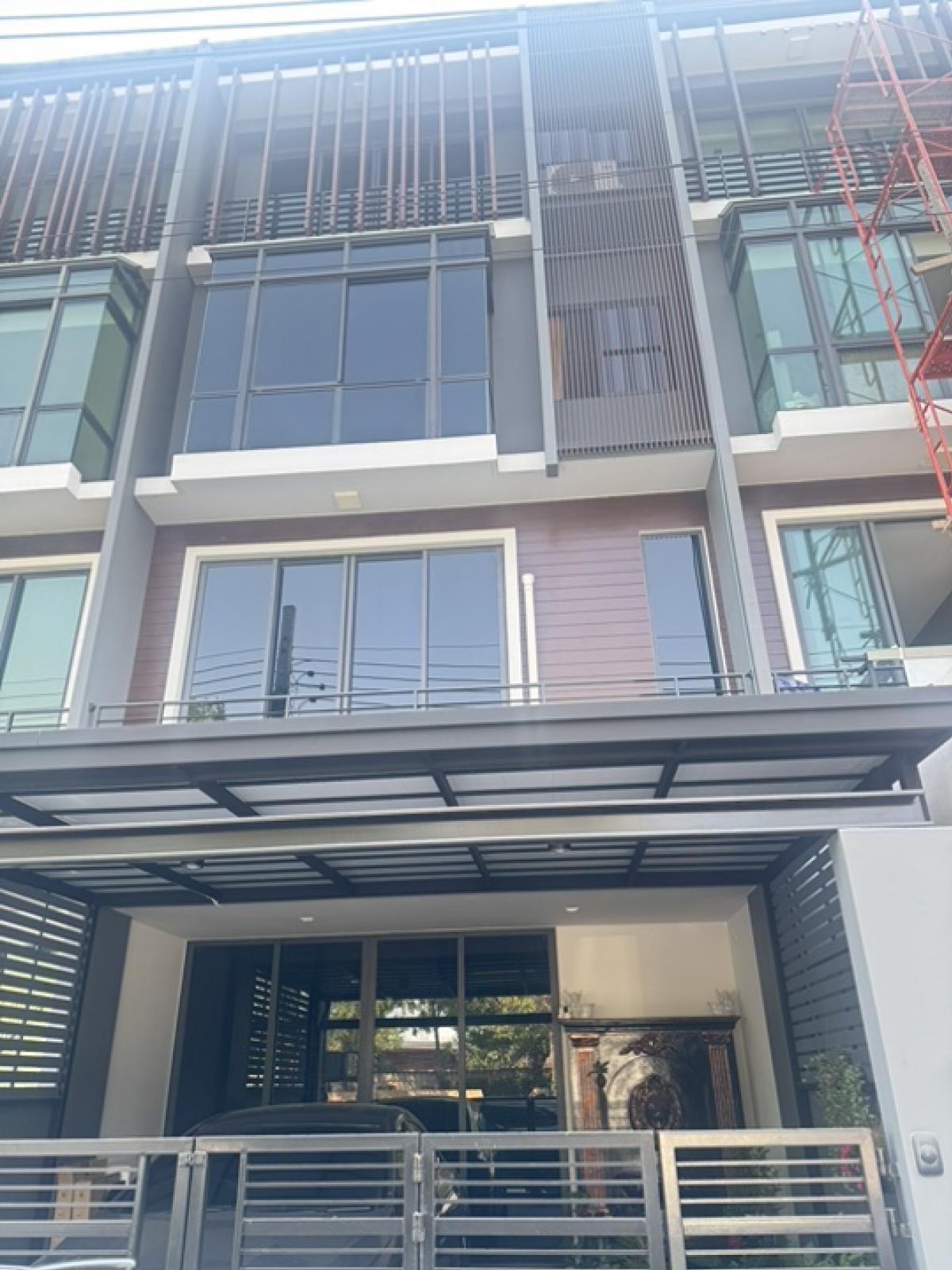 ขายโฮมออฟฟิศเกษตร นวมินทร์ ลาดปลาเค้า : ‼️ขายด่วน‼️Home office 4 ชั้น 🏢The parti kaset nawamin 🏢
