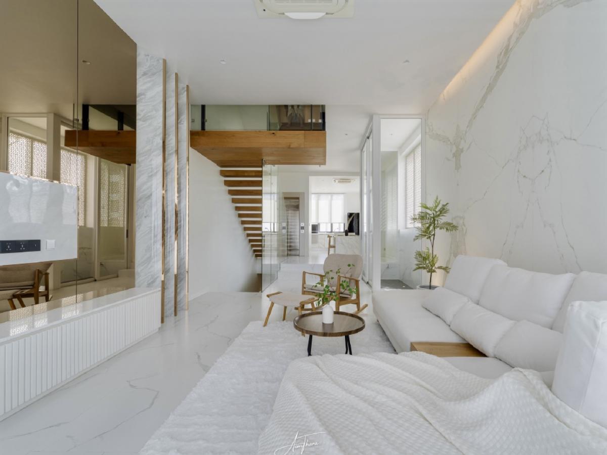 ให้เช่าบ้านสุขุมวิท อโศก ทองหล่อ : 🏡 For Rent: Ultra-Luxury 5-Story Home with Private Elevator in Ekkamai | Pet-Friendly 🐾