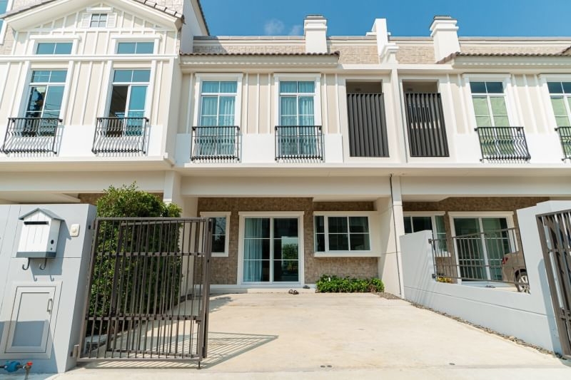 For RentHouseBangna, Bearing, Lasalle : 🏡 For rent, Indie, Bang Na Ramkhamhaeng 2 🎉 near Mega, Bang Na 3.4 km. Complete furniture and electrical appliances Ready to move in ✅✅