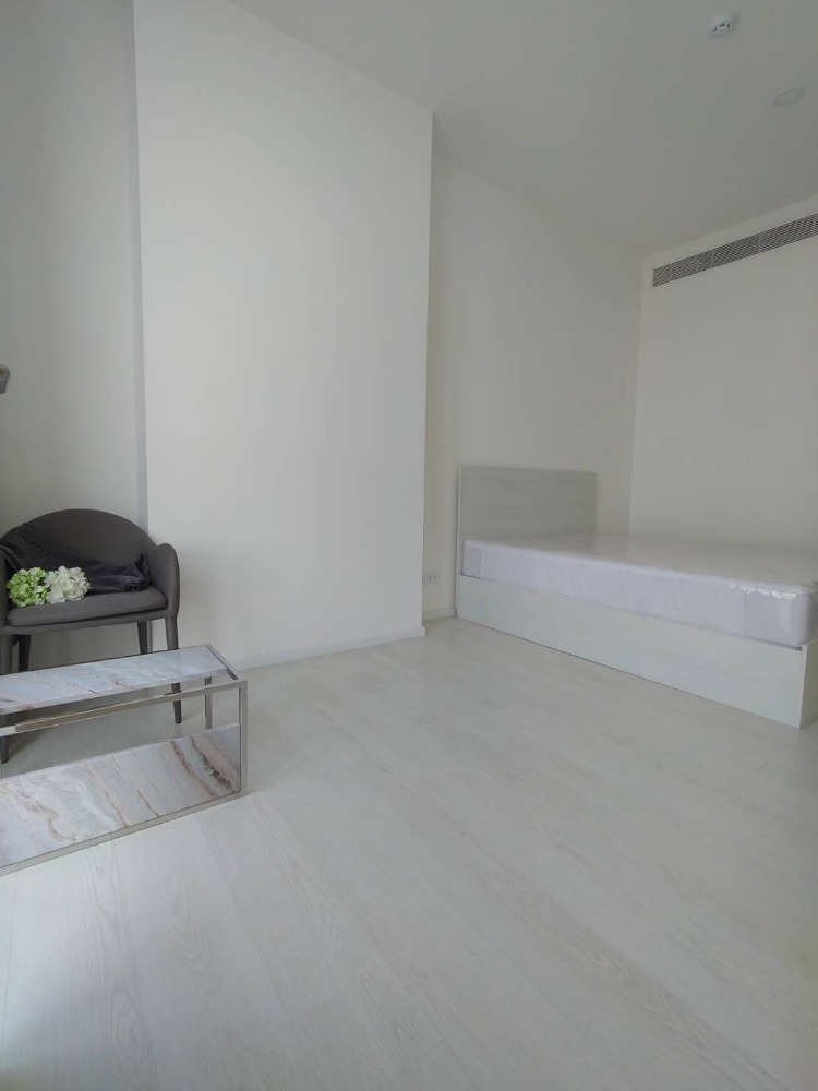 ให้เช่าคอนโดเกษตรศาสตร์ รัชโยธิน : ปล่อยเช่าห้องใหม่มือ1  ชั้น34 ขนาด 44 ตรม. คอนโด แมสซารีน รัชโยธิน ติด BTS รัชโยธิน (ห้องจริง  วิวสวยมาก )