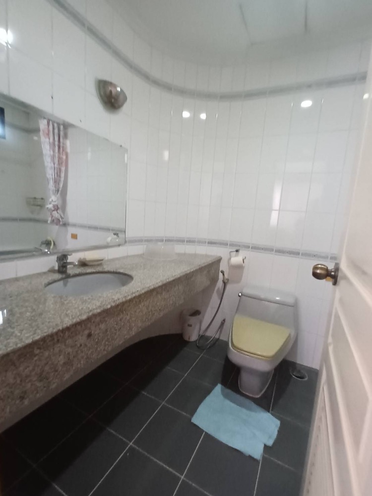 For RentCondoRattanathibet, Sanambinna : View of the Chao Phraya River, near the Purple Line, near Central Rattanathibet