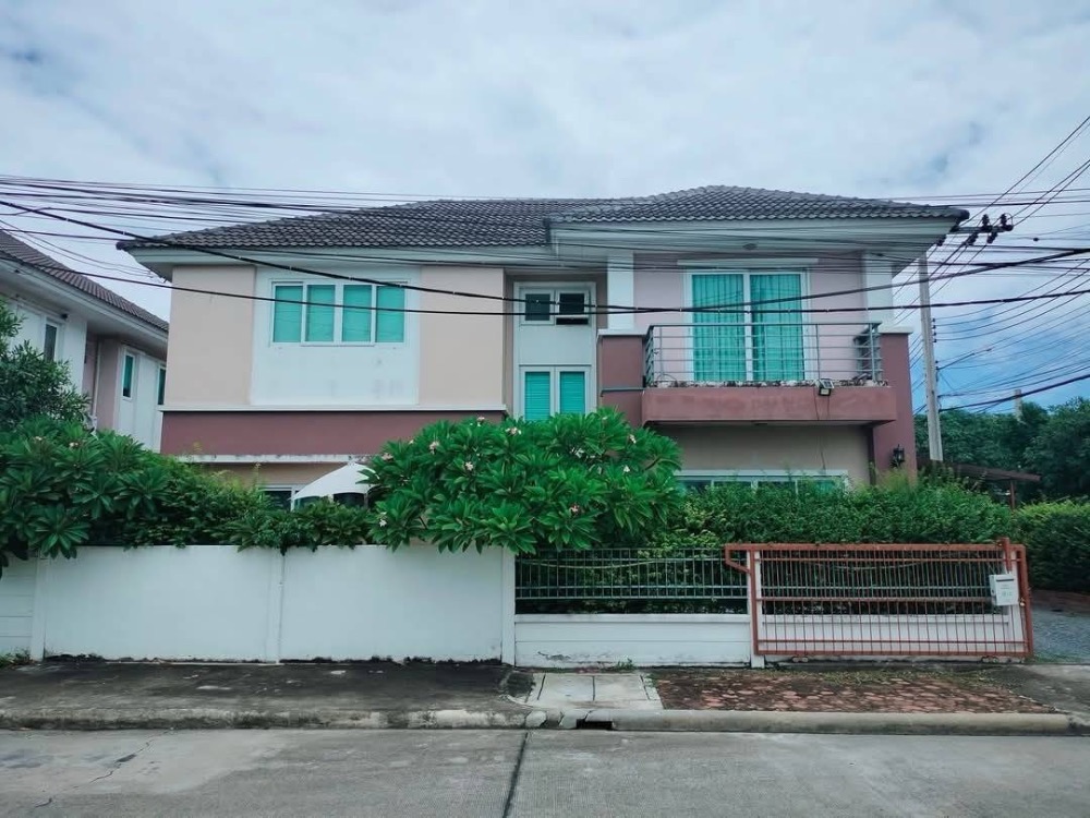 For SaleHouseKasetsart, Ratchayothin : House for sale, Villa Khunalai 2, near MRT, Khlong Bang Phai, converting the corner of the house, North North, no one.