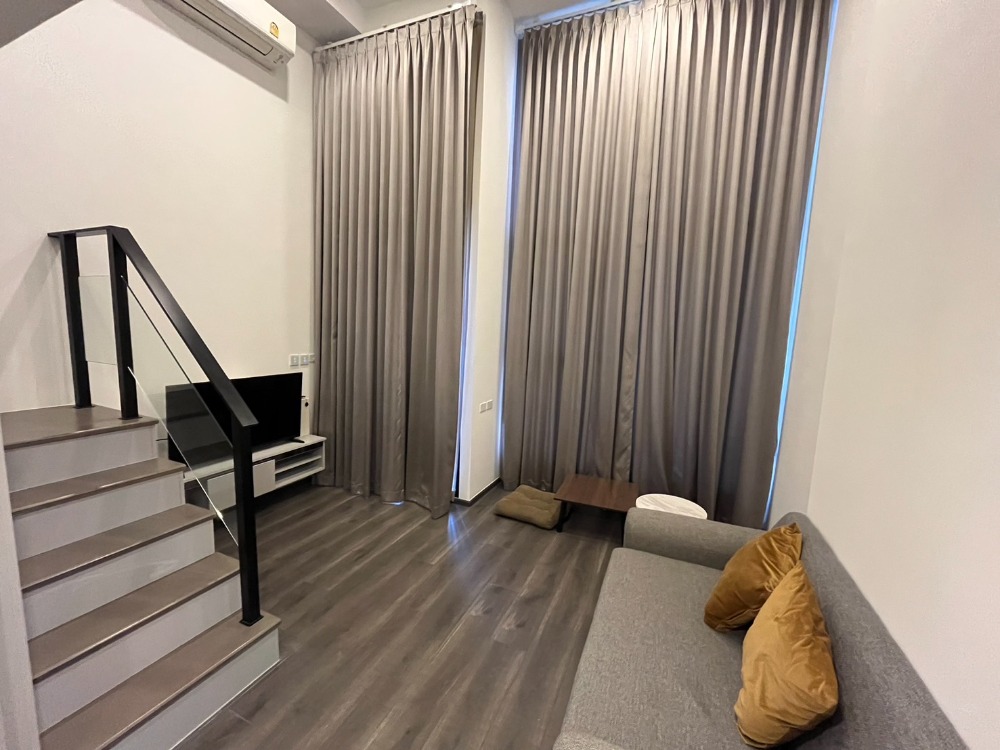 For RentCondoKasetsart, Ratchayothin : ✨ Rent‼ ️ Luxury Condo Knightsbridge Space Ratchayothin 🔥 Duospace 2 layers, size 36 sq.m. 🔥 📍 BTS Ratchayothin | Beautiful View | Complete Fer