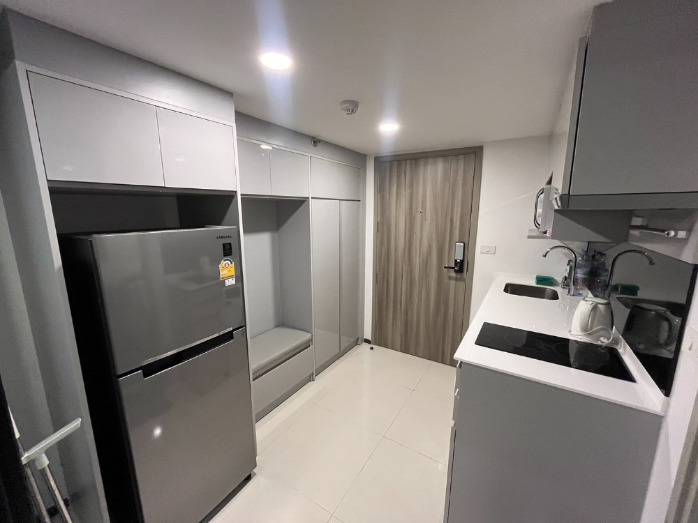 For RentCondoKasetsart, Ratchayothin : ✨ Rent‼ ️ Luxury Condo Knightsbridge Space Ratchayothin 🔥 Duospace 2 layers, size 36 sq.m. 🔥 📍 BTS Ratchayothin | Beautiful View | Complete Fer