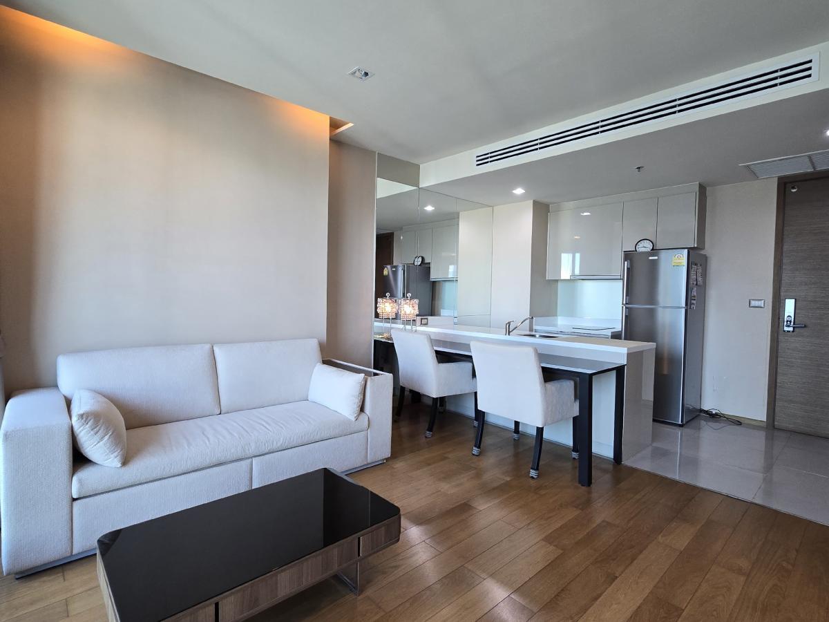 For SaleCondoSathorn, Narathiwat : The room is beautiful, the owner is. Never rented The Address Sathorn