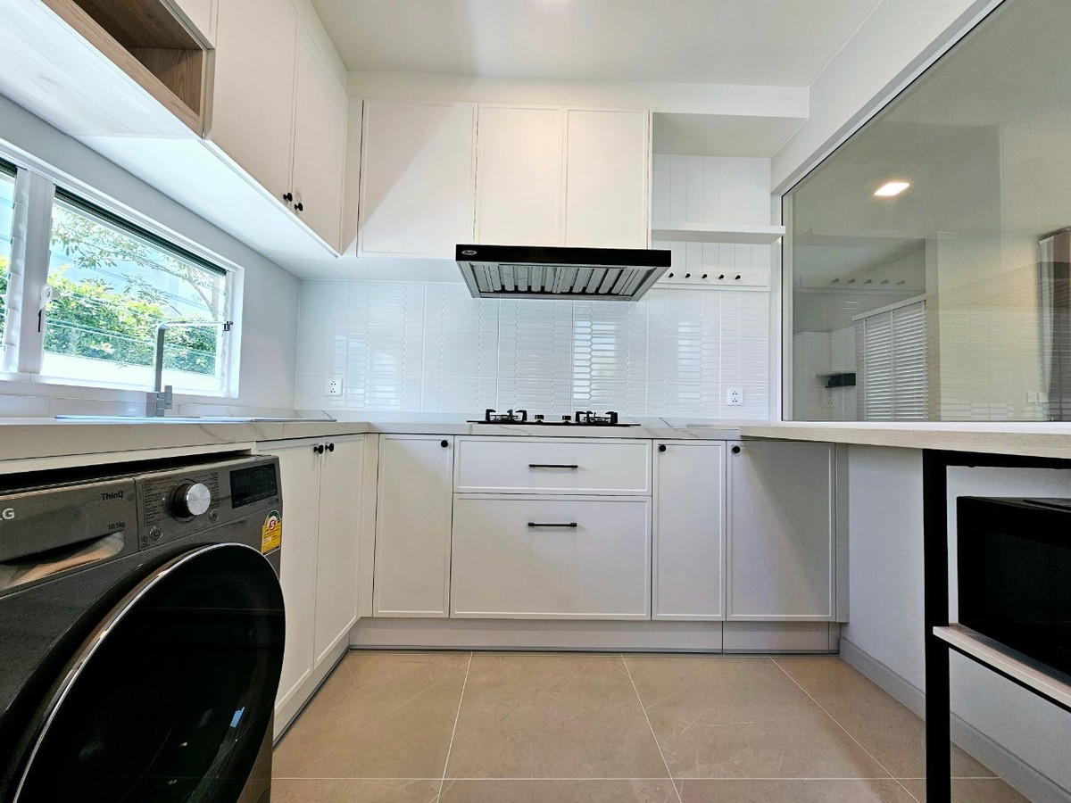 For RentHouseBangna, Bearing, Lasalle : K-6214 Urgent rent! Chaiyapruek Bangna, Km. 15, near Mega Bangna behind the corner