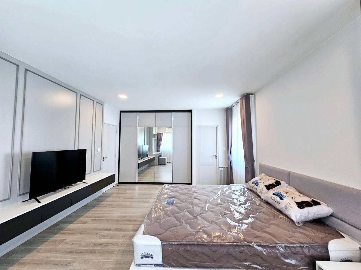 For RentHouseBangna, Bearing, Lasalle : K-6214 Urgent rent! Chaiyapruek Bangna, Km. 15, near Mega Bangna behind the corner