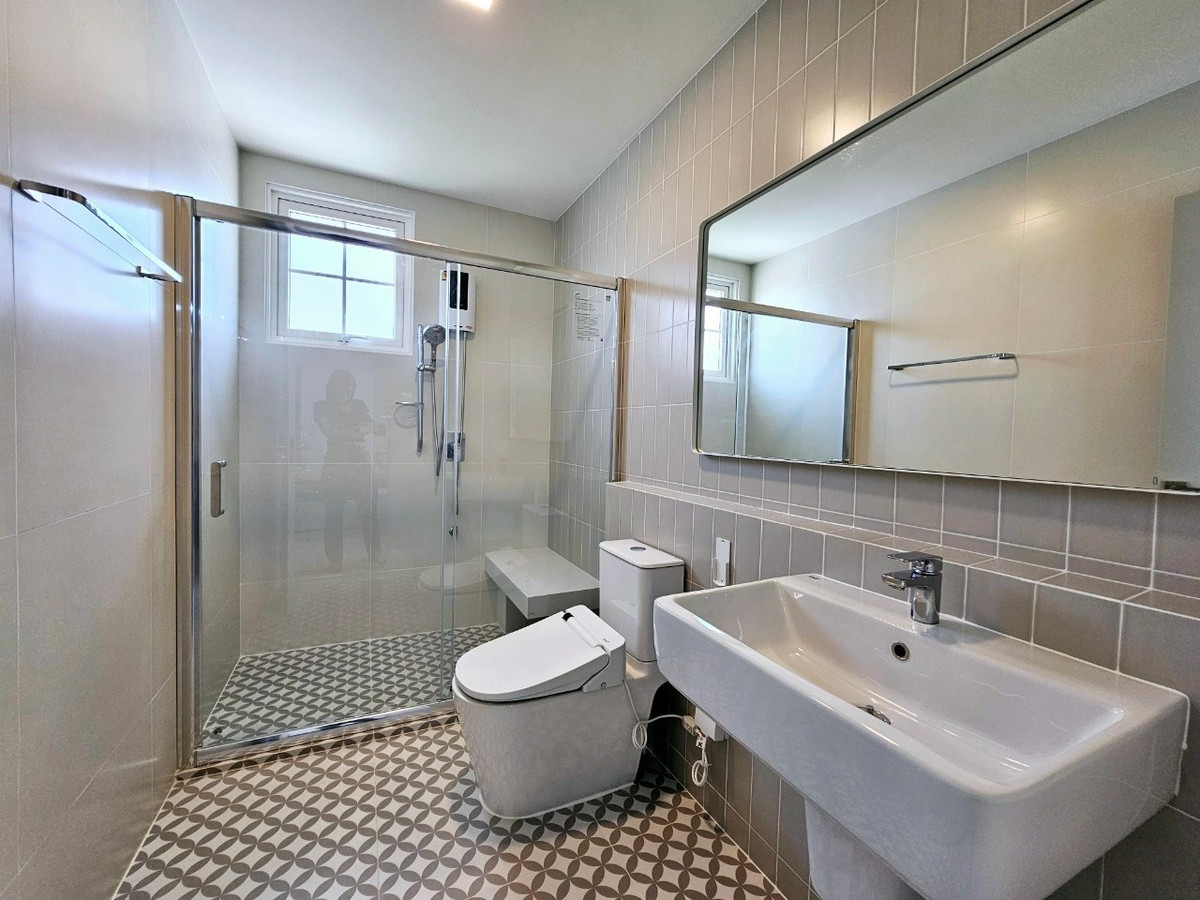 For RentHouseBangna, Bearing, Lasalle : K-6214 Urgent rent! Chaiyapruek Bangna, Km. 15, near Mega Bangna behind the corner