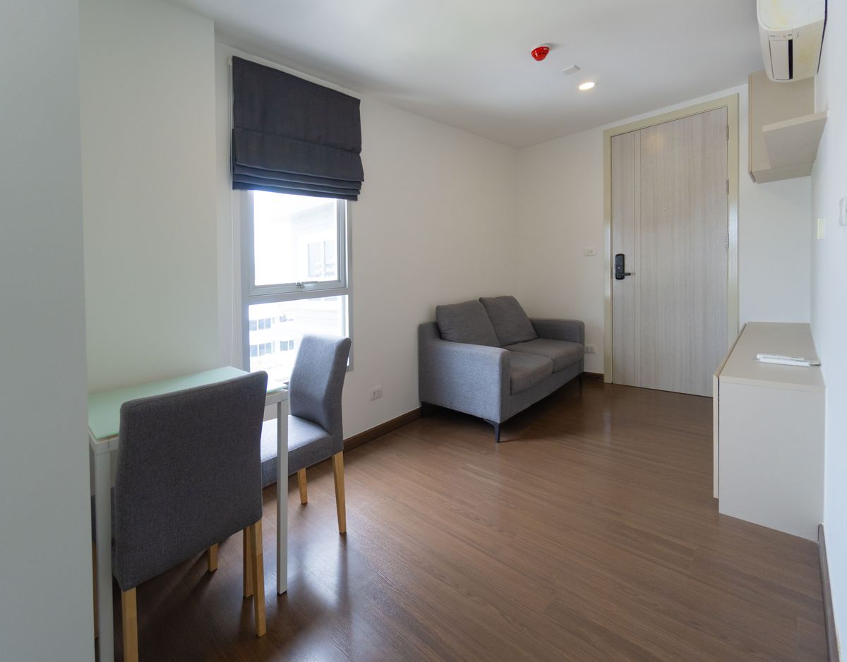 ขายคอนโดปิ่นเกล้า จรัญสนิทวงศ์ : ชีวาทัย ฮอลล์มาร์ค จรัญฯ 13