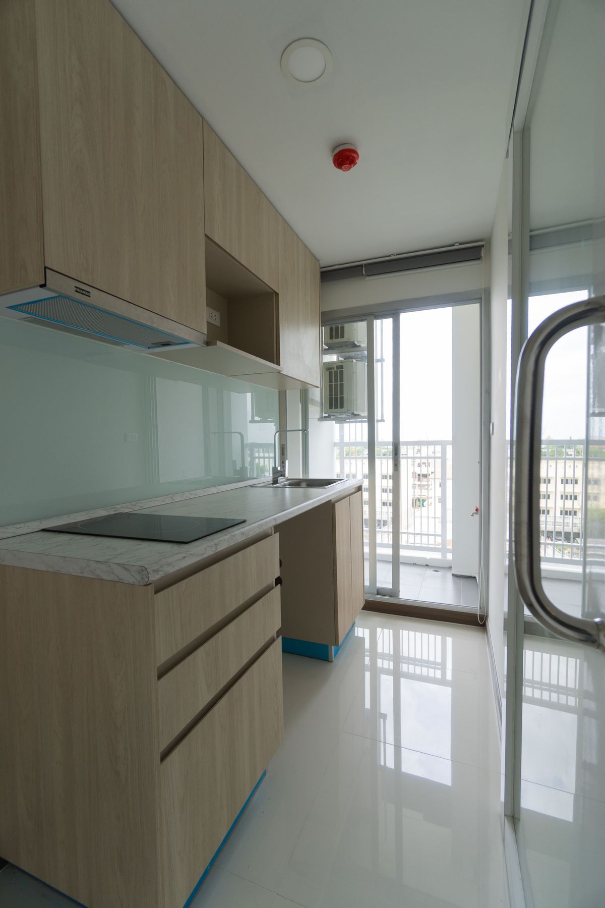 ขายคอนโดปิ่นเกล้า จรัญสนิทวงศ์ : ชีวาทัย ฮอลล์มาร์ค จรัญฯ 13