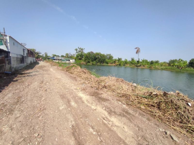 For SaleLandLadkrabang, Suwannaphum Airport : Land for sale (at Bueng), 2 rai 2 ngan 43 sq.w., Thap Yao Road, Lat Krabang District, Bangkok