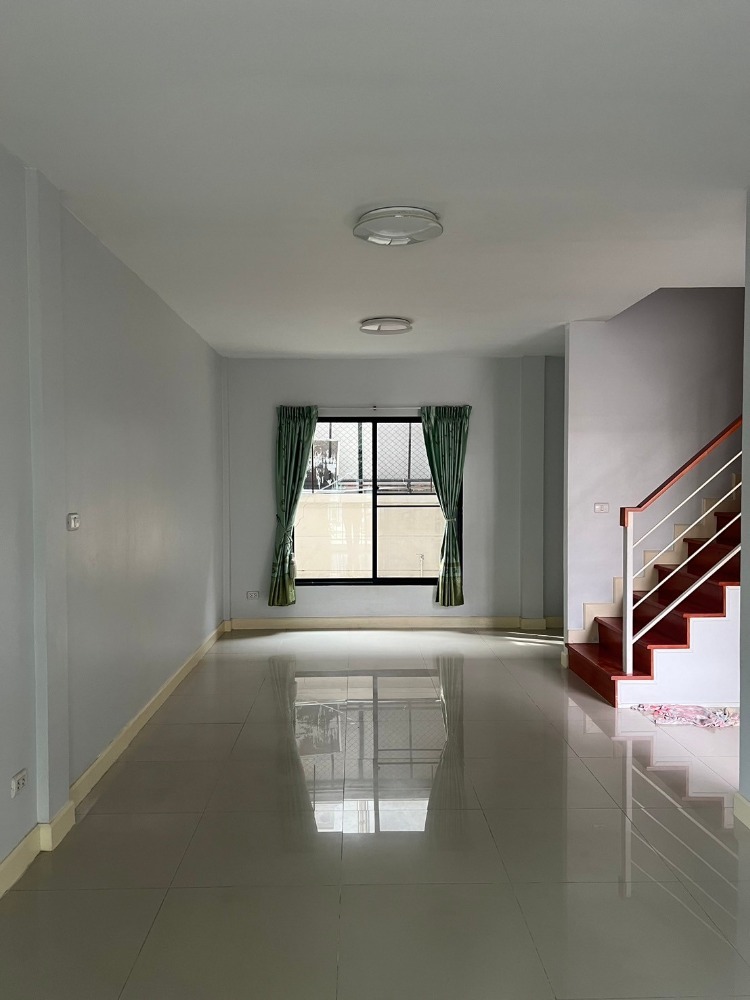 ขายทาวน์โฮมมีนบุรี-ร่มเกล้า : เดอะ วิลล่า รามคำแหง - สุวรรณภูมิ / 3 ห้องนอน (ขายพร้อมผู้เช่า), The Villa Ramkhamhaeng - Suvarnabhumi / 3 Bedrooms (SALE WITH TENANT) AA290