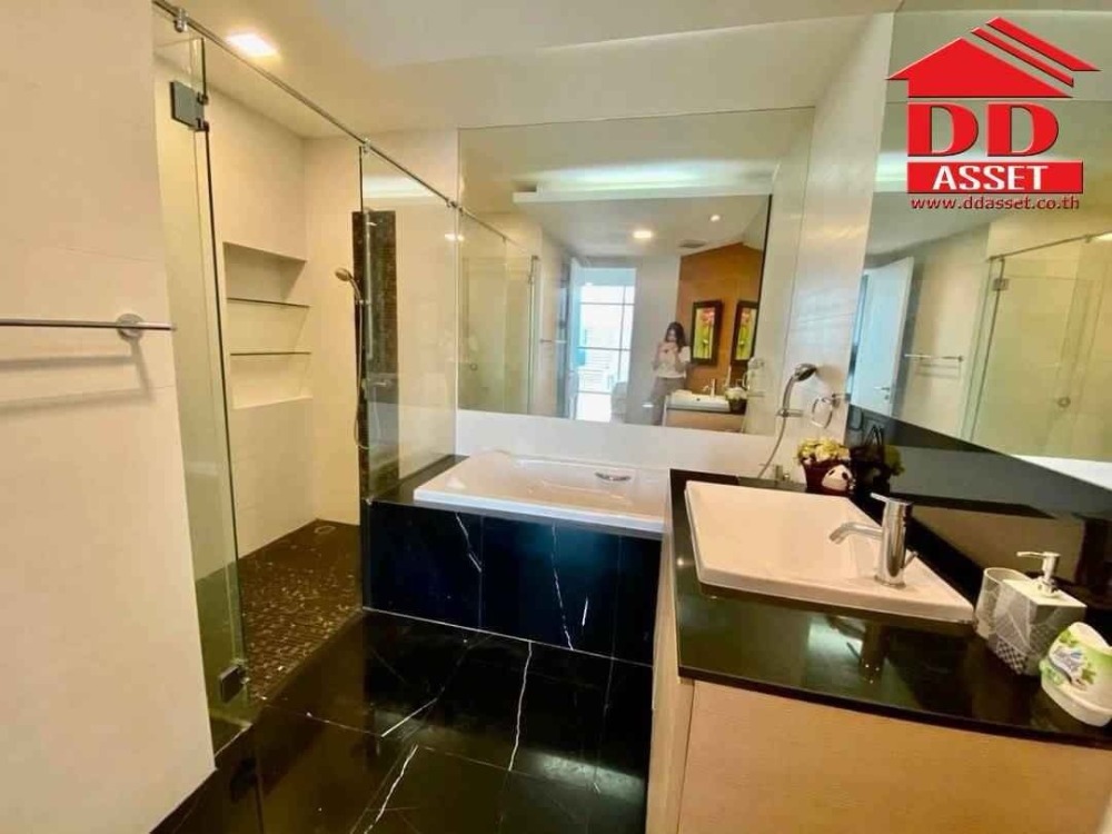 ให้เช่าคอนโดสาทร นราธิวาส : For rent / For Sale Condo Urbana Sathorn เออร์บาน่า สาทร รหัส : C8293