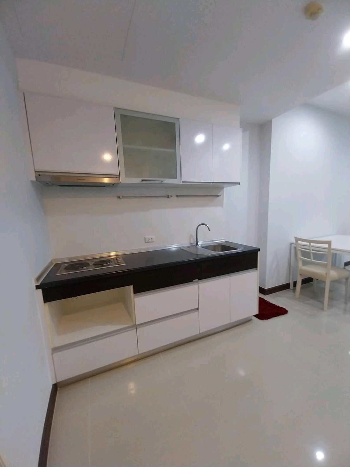 ขายคอนโดพระราม 9 เพชรบุรีตัดใหม่ RCA : sell supalai premier  asoke 1 bedroom 50.5 sqm high floor close to MRT petchaburi 150 metresclose to Srinakarinwirote prasarnmit universityclose to Airport raillink next to Singha complex 