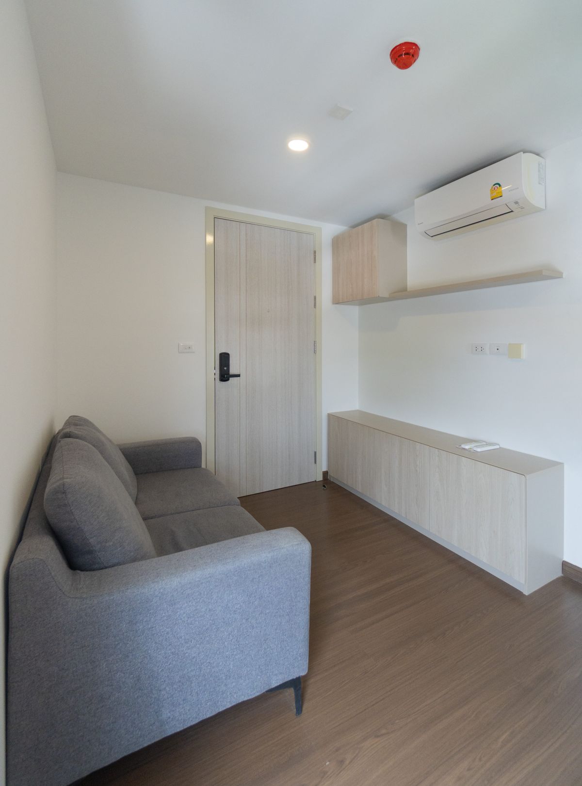 ขายคอนโดปิ่นเกล้า จรัญสนิทวงศ์ : ชีวาทัย ฮอลล์มาร์ค จรัญฯ 13