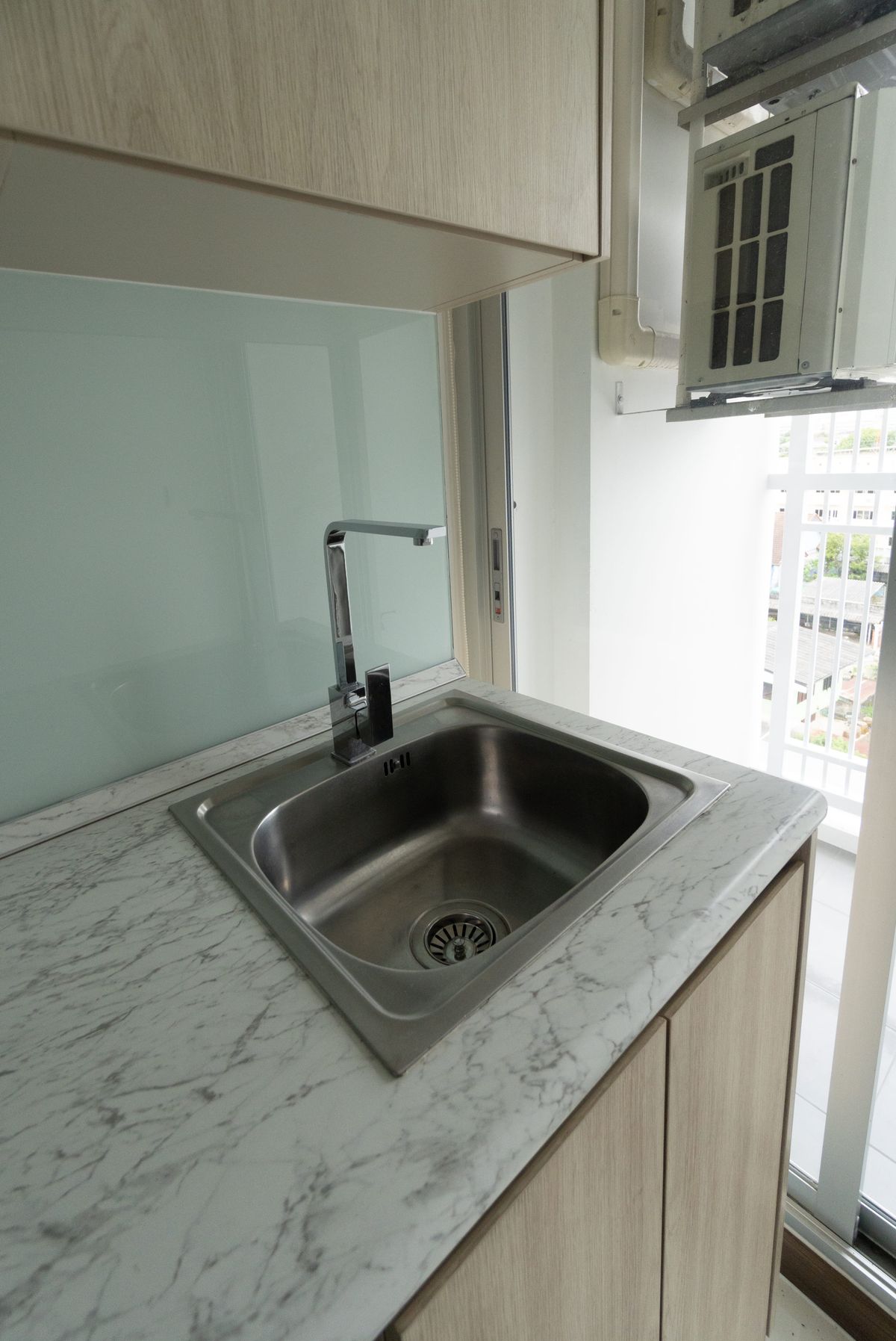 ขายคอนโดปิ่นเกล้า จรัญสนิทวงศ์ : ชีวาทัย ฮอลล์มาร์ค จรัญฯ 13