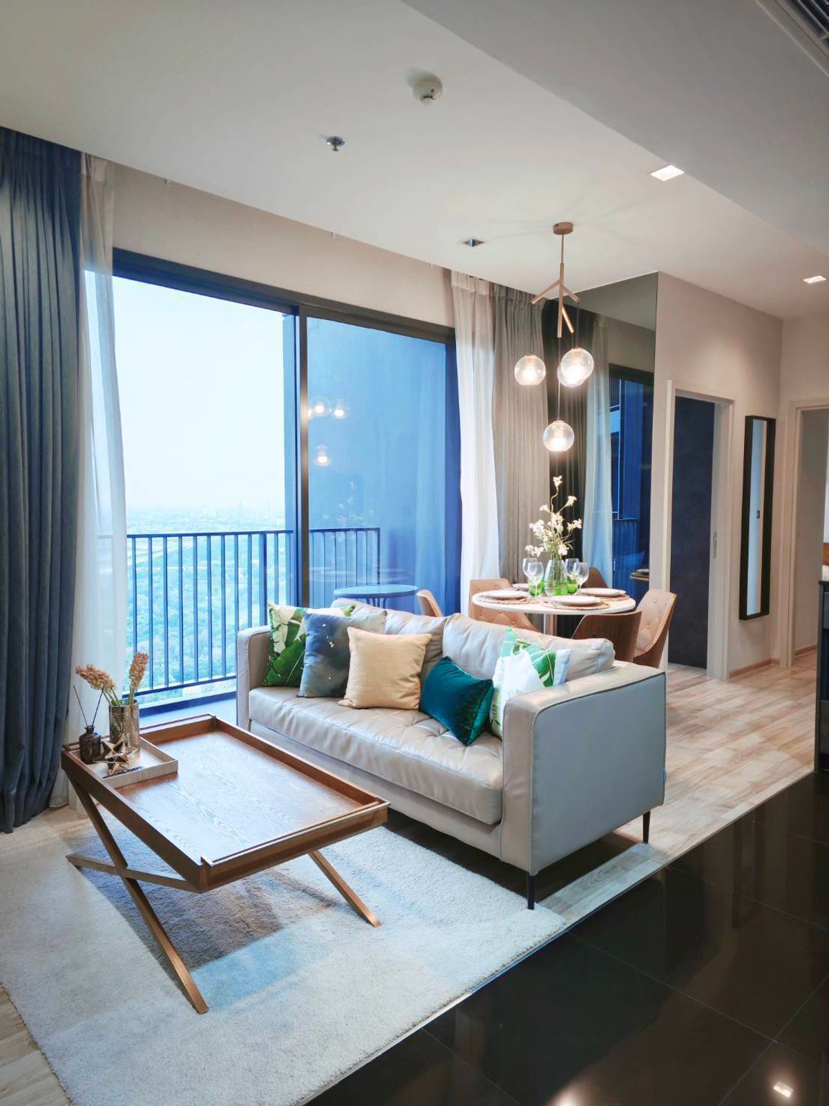 For RentCondoSapankwai,Jatujak : 📌Ready to move in Condo THE LINE Jatujak - Mochit📌 Line : @jhrrealestate