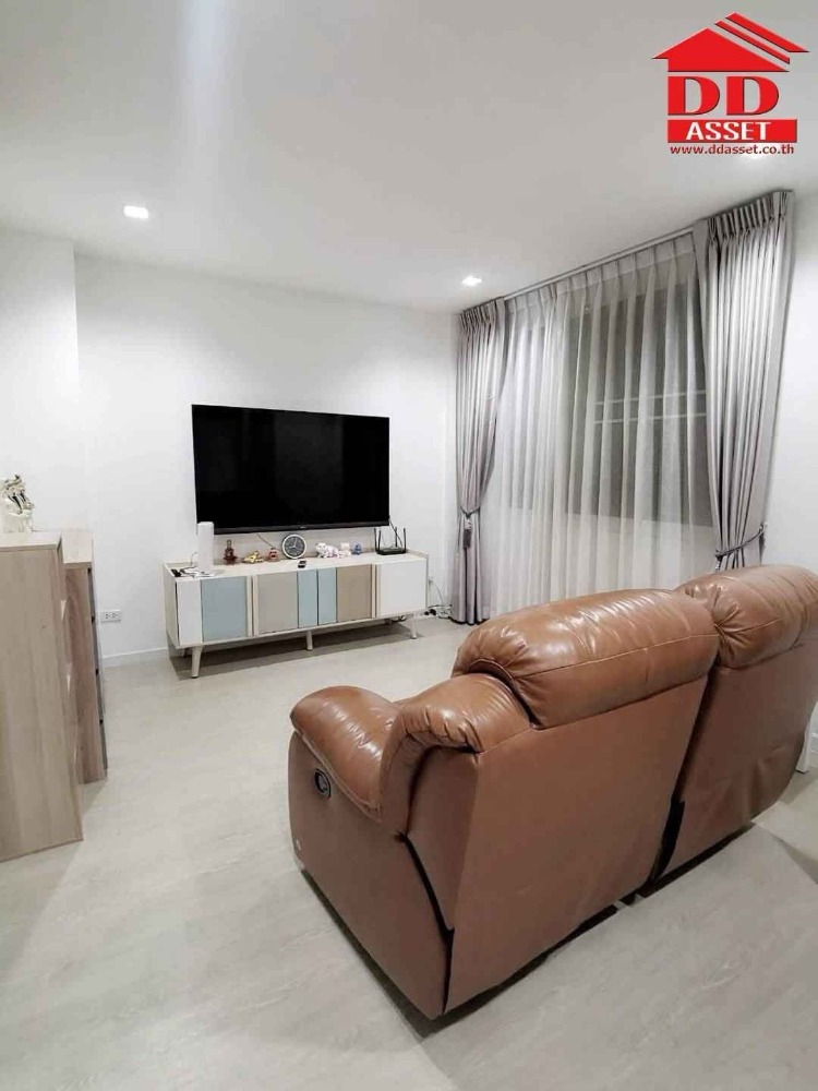 ขายบ้านลาดกระบัง สุวรรณภูมิ : ขาย/ให้เช่า หมู่บ้านวิรัลพัชร -เฉลิมพระเกียรติร.9 ประเวศ ใกล้ห้างพาราไดซ์พาร์ค รหัส : T8111