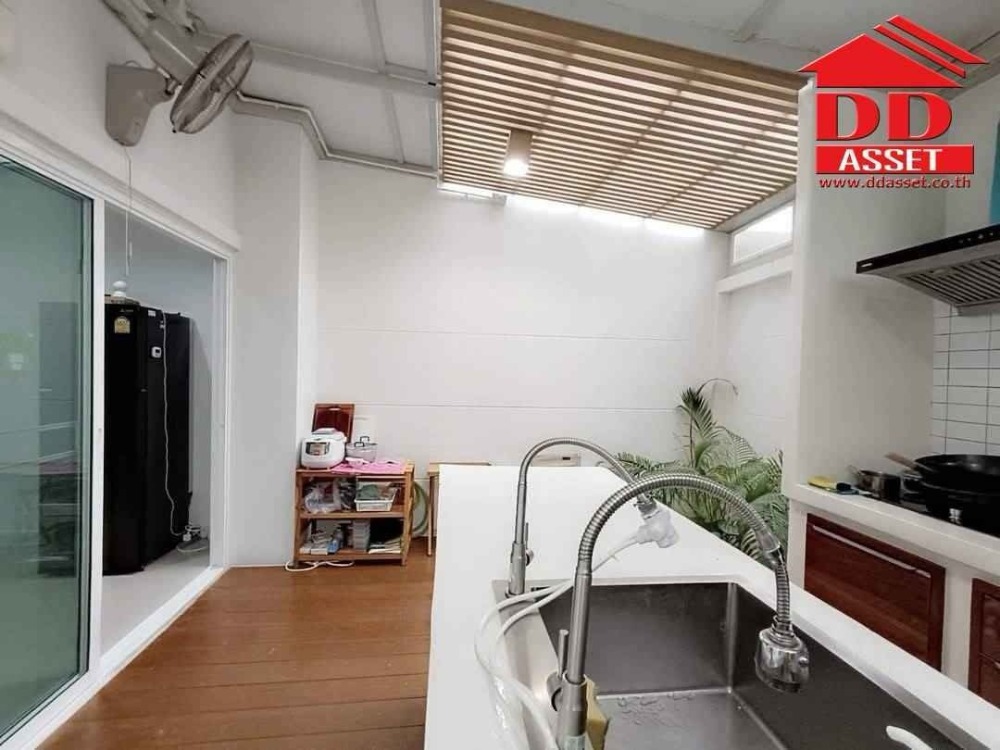 ขายบ้านลาดกระบัง สุวรรณภูมิ : ขาย/ให้เช่า หมู่บ้านวิรัลพัชร -เฉลิมพระเกียรติร.9 ประเวศ ใกล้ห้างพาราไดซ์พาร์ค รหัส : T8111