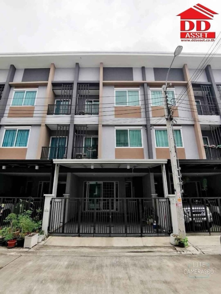 ขายบ้านลาดกระบัง สุวรรณภูมิ : ขาย/ให้เช่า หมู่บ้านวิรัลพัชร -เฉลิมพระเกียรติร.9 ประเวศ ใกล้ห้างพาราไดซ์พาร์ค รหัส : T8111