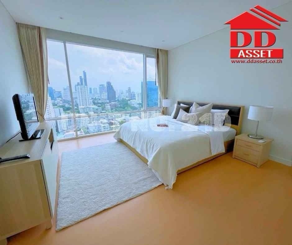ให้เช่าคอนโดสุขุมวิท อโศก ทองหล่อ : For Rent  Fullerton Sukhumvit near BTS Ekkamai รหัส : C8294
