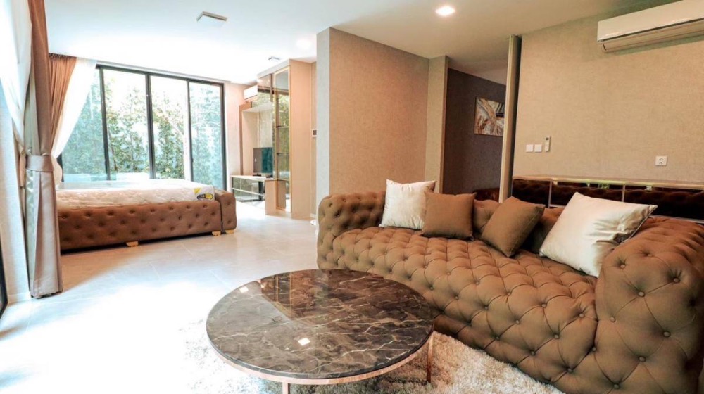 ขายบ้านพัฒนาการ ศรีนครินทร์ : ให้เช่า/ขาย บ้านหรู 3ชั้น มีลิฟท์ โครงการ วีเว่ กรุงเทพกรีฑา