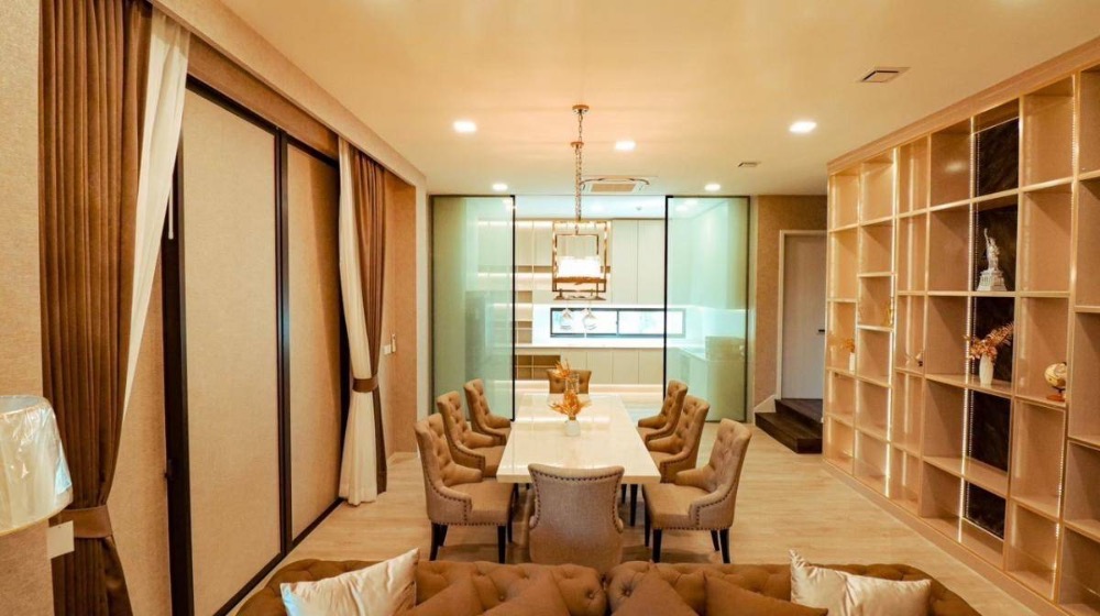 ขายบ้านพัฒนาการ ศรีนครินทร์ : ให้เช่า/ขาย บ้านหรู 3ชั้น มีลิฟท์ โครงการ วีเว่ กรุงเทพกรีฑา