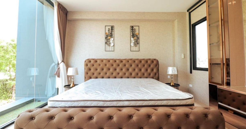 ขายบ้านพัฒนาการ ศรีนครินทร์ : ให้เช่า/ขาย บ้านหรู 3ชั้น มีลิฟท์ โครงการ วีเว่ กรุงเทพกรีฑา