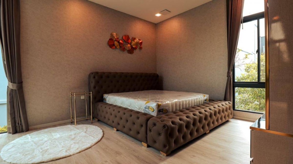 ขายบ้านพัฒนาการ ศรีนครินทร์ : ให้เช่า/ขาย บ้านหรู 3ชั้น มีลิฟท์ โครงการ วีเว่ กรุงเทพกรีฑา