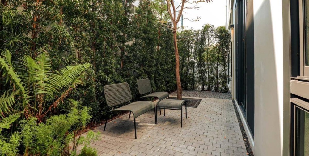 ขายบ้านพัฒนาการ ศรีนครินทร์ : ให้เช่า/ขาย บ้านหรู 3ชั้น มีลิฟท์ โครงการ วีเว่ กรุงเทพกรีฑา