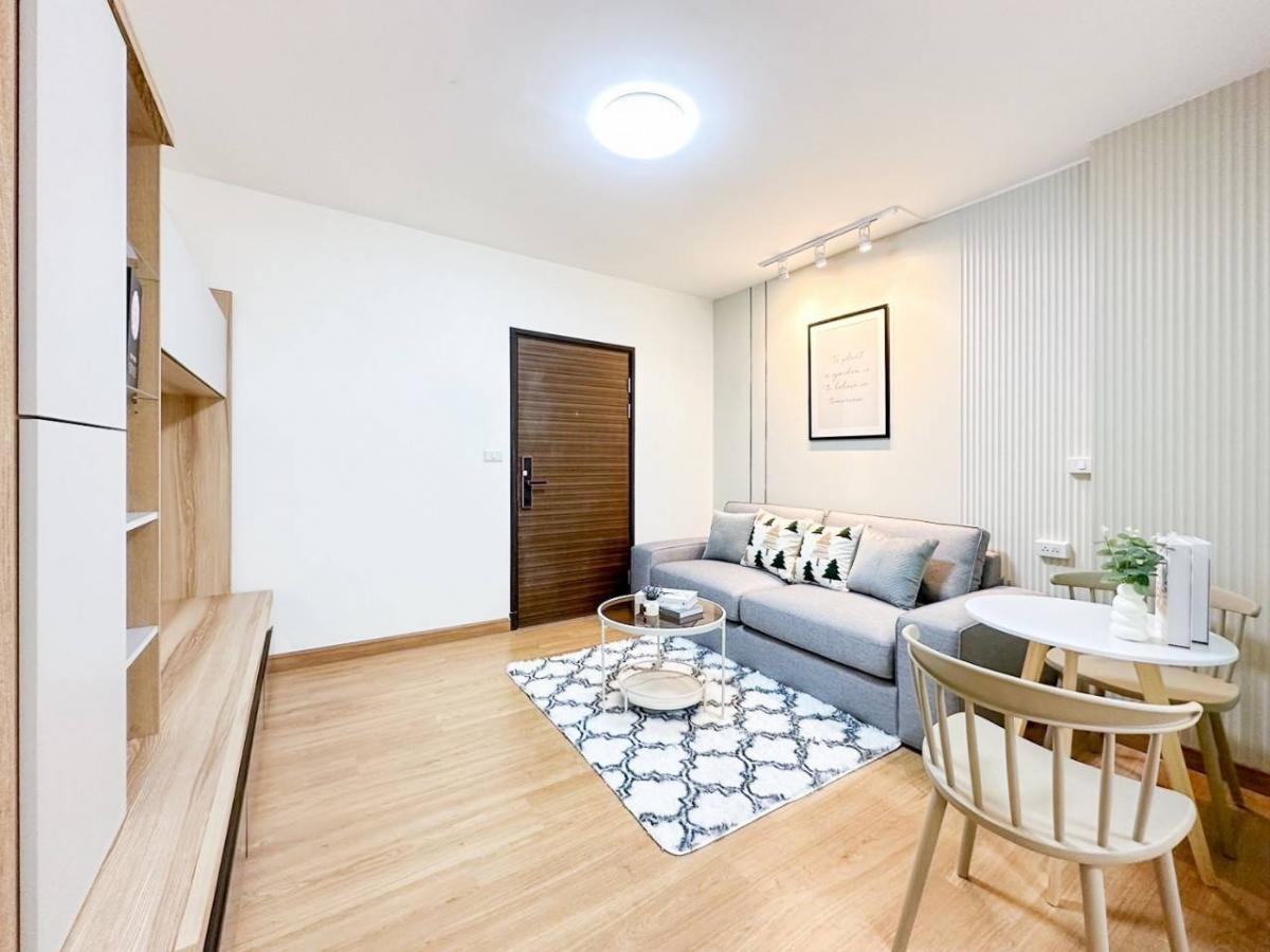 For SaleCondoRama9, Petchburi, RCA : 🚆 Can walk to MRT Rama 9! ✨️ Luxury condo in the heart of Asoke-Ratchada Completely cheaper than the central rental! 👉👉 Supalai Park Asoke-Ratchada (𝐒𝐮𝐩𝐚𝐥𝐚𝐢 𝐏𝐚𝐫𝐤 𝐀𝐬𝐨𝐤𝐞 𝐀𝐬𝐨𝐤𝐞-𝐑𝐚𝐭𝐜𝐡𝐚𝐝𝐚) 🌳