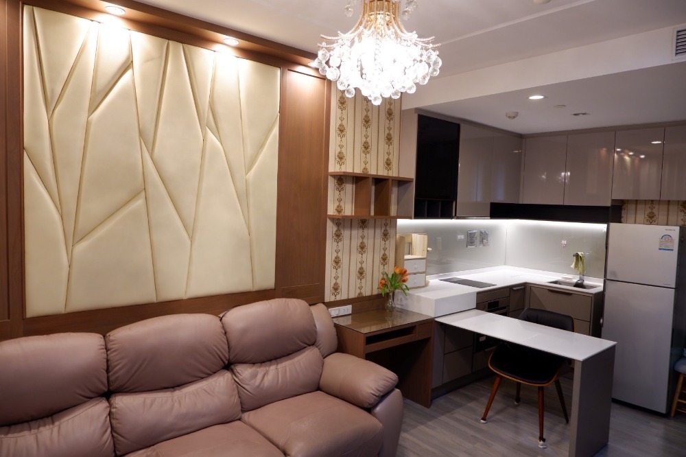 ขายคอนโดบางซื่อ วงศ์สว่าง เตาปูน : 333 Riverside / โครงการริมแม่น้ำ ห้องชั้นสูง วิวเมือง ทำเลดีใกล้ MRT ราคาดีที่สุดในตลาด / 1 นอน 45 ตร.ม. โทร 0937890899