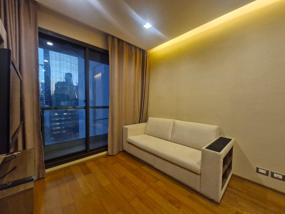 ให้เช่าคอนโดสาทร นราธิวาส : For Rent !! The Address Sathorn 1Bed 46.5Sq.m @29,000 Thb !! Hot Deal