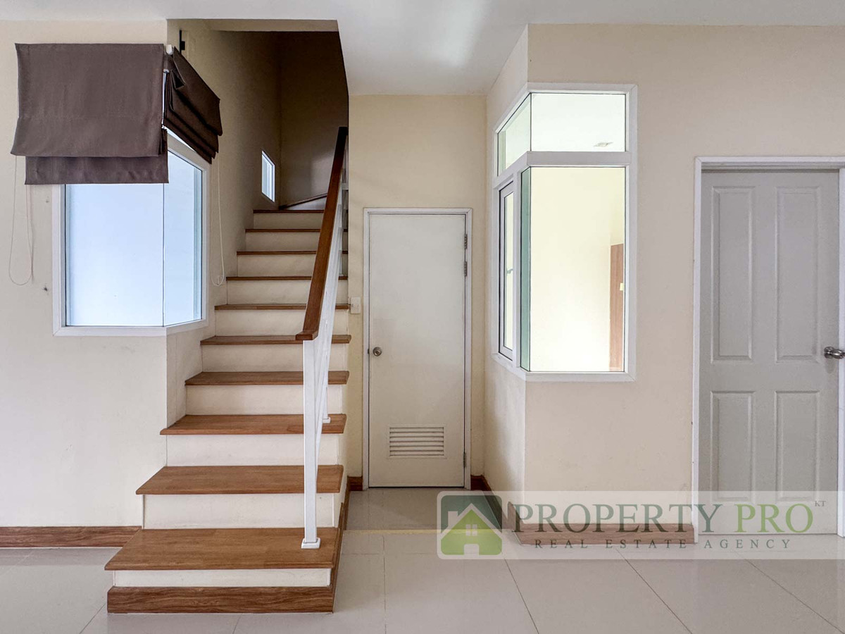 ขายทาวน์โฮมเกษตร นวมินทร์ ลาดปลาเค้า : ขาย Golden Town 3 ลาดพร้าว เกษตรนวมินทร์ ทาวน์โฮม 2 ชั้น ขนาด 17 ตรว 150 ตรม 3 นอน 2 น้ำ หลังริม ใกล้นวมินทร์ นวลจันทร์ โพธิ์แก้ว กาญจนาภิเษก ทางด่วน : SL25S-003