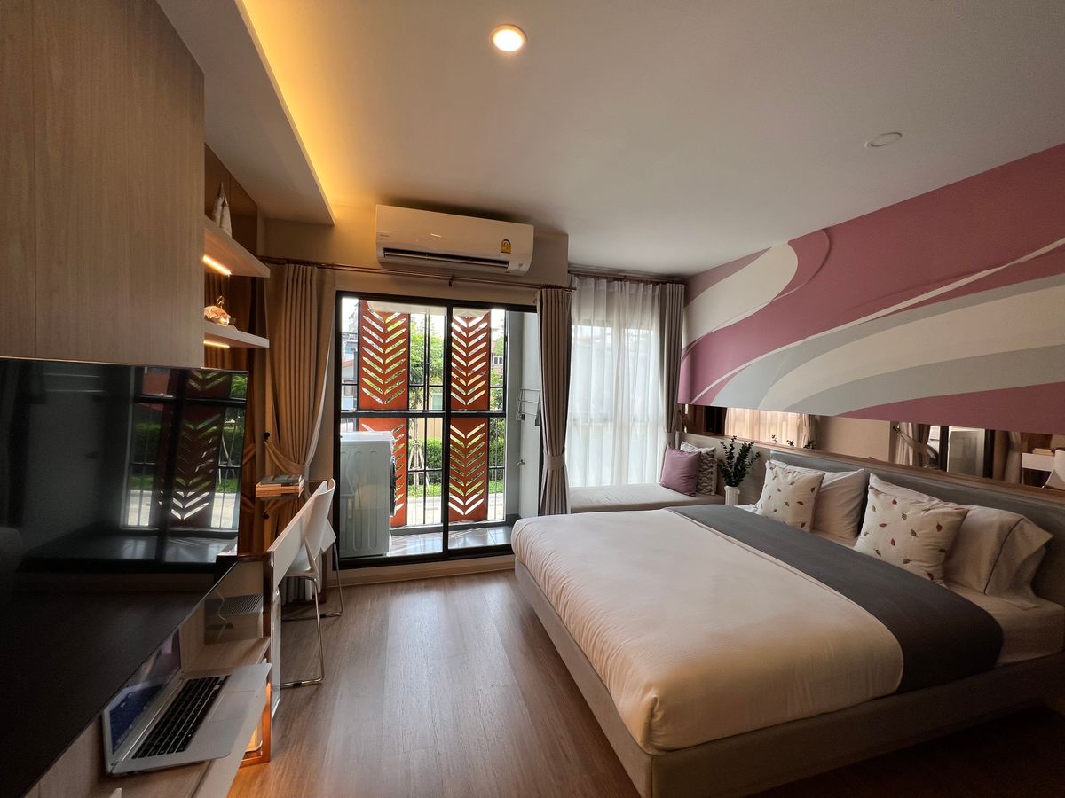 ขายคอนโดปิ่นเกล้า จรัญสนิทวงศ์ : โปรฯห้องสุดท้าย ครบจบ ! พร้อมอยู่ ขายคอนโด ลุมพินี ซีเล็คเต็ด จรัญ 65 ใกล้ MRT สิรินธร บิ้วอินสวยครบ วิวสระ ขนาด 23.50 ตรม ฟรี! ค่าใช้จ่ายวันโอน เครื่องใช้ไฟฟ้าครบ เดินทางสะดวก จรัญสนิทวงศ์, ท่าพระ, เพชรเกษม, สีลม, สาทร,