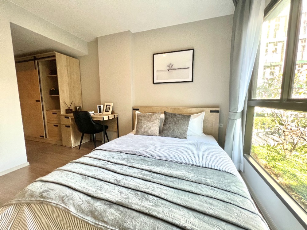 For SaleCondoPinklao, Charansanitwong : Condo for sale, Lumpini Selected Charan 65, near MRT Sirindhorn, fully furnished, ready to move in, 1 bedroom, size 32 sq m., large, beautiful room, good atmosphere, convenient transportation, Charansanitwong, Tha Phra, Petchkasem, Silom, Sathorn, Bang O,