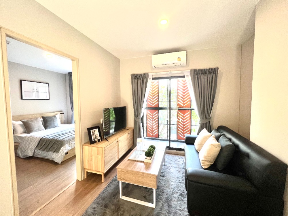 For SaleCondoPinklao, Charansanitwong : Condo for sale, Lumpini Selected Charan 65, near MRT Sirindhorn, fully furnished, ready to move in, 1 bedroom, size 32 sq m., large, beautiful room, good atmosphere, convenient transportation, Charansanitwong, Tha Phra, Petchkasem, Silom, Sathorn, Bang O,