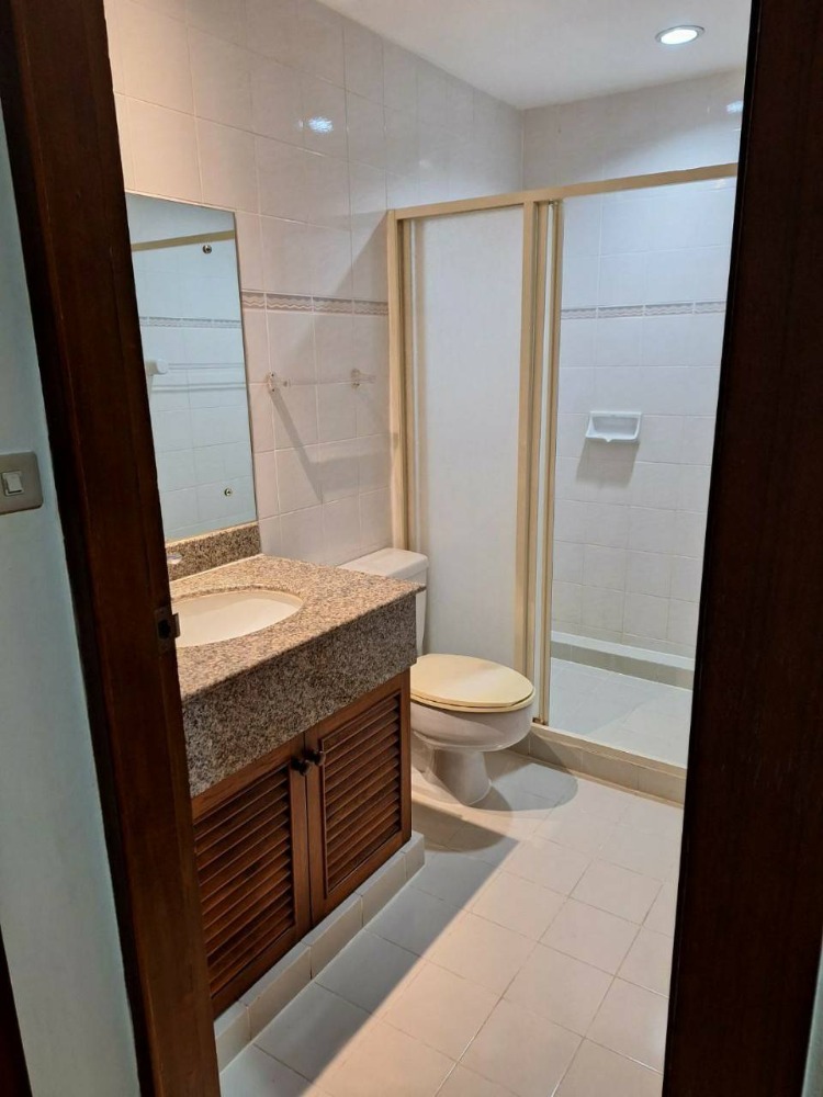 For RentSukhumvit, Asoke, Thonglor : Nice residence near Emquartier! 2 Bedroom good price ready to move in near BTS Phromphong