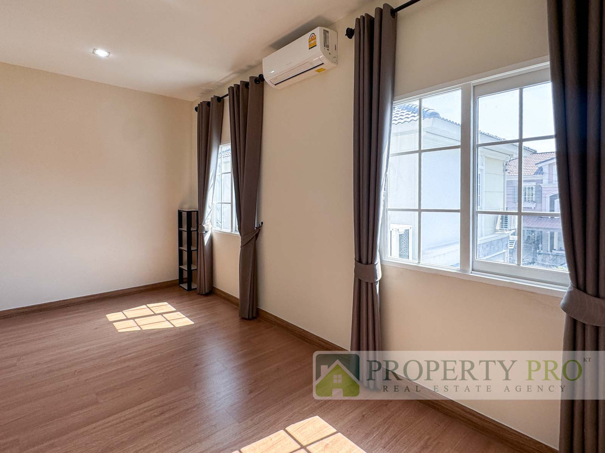 ขายทาวน์โฮมเกษตร นวมินทร์ ลาดปลาเค้า : ขาย Golden Town 3 ลาดพร้าว เกษตรนวมินทร์ ทาวน์โฮม 2 ชั้น ขนาด 17 ตรว 150 ตรม 3 นอน 2 น้ำ หลังริม ใกล้นวมินทร์ นวลจันทร์ โพธิ์แก้ว กาญจนาภิเษก ทางด่วน : SL25S-003