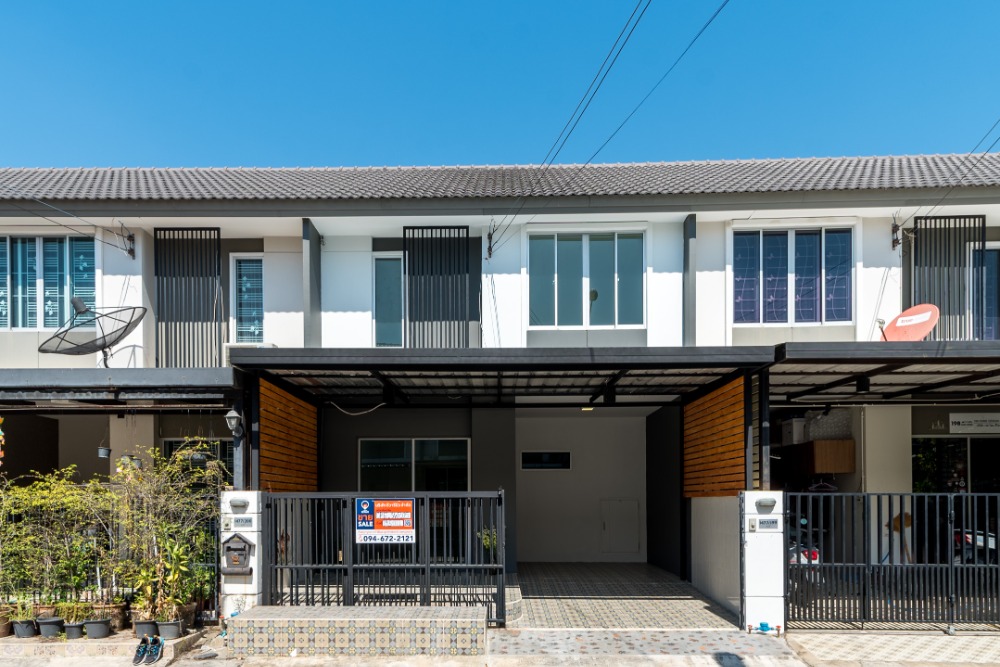 For RentTownhomeMin Buri, Romklao : Pruksa Ville 62/1 Nimit Mai, urgently for rent, 2-storey townhouse, newly renovated, on Nimit Mai Road