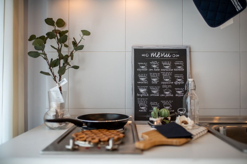 ให้เช่าคอนโดแจ้งวัฒนะ เมืองทอง : เดอะเบส แจ้งวัฒนะ ให้เช่าด่วน ห้องสวย วิวเมือง เดินทางสะดวกใกล้ศูนย์ราชการ ติดรถไฟฟ้าสายสีชมพู ใกล้ทางด่วนแจ้งวัฒนะ สนใจติดต่อเข้ามาได้เลย