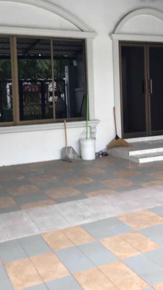 ขายทาวน์โฮมโชคชัย4 ลาดพร้าว71 : ทาวน์โฮม ลาดพร้าว 35 / 9 ห้องนอน (ขาย), Townhome Lat Phrao 35 / 9 Bedrooms (SALE) TPM356