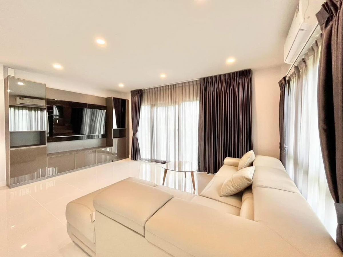 For RentHouseVipawadee, Don Mueang, Lak Si : Beautiful corner house, good location, Centro Vibhavadi 📍 near Harrow International School 🏫🎓 Newly decorated, ready to move in ✨