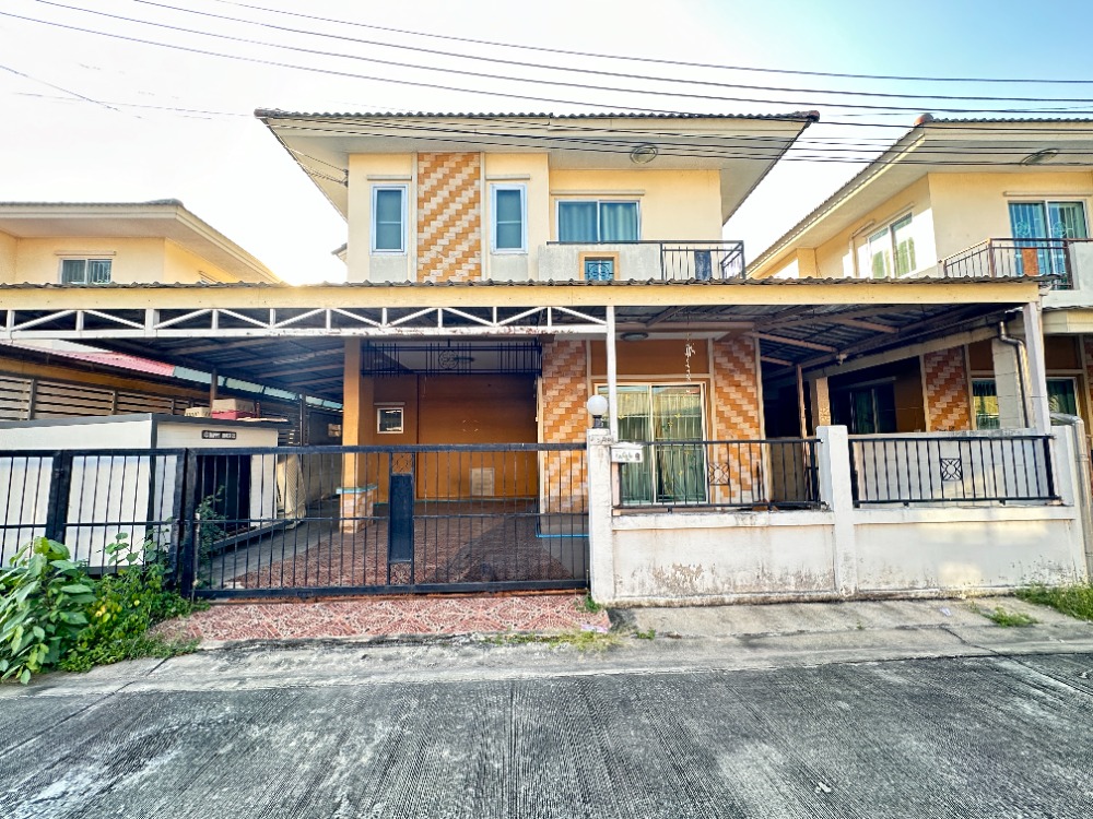 For SaleTownhomeChaengwatana, Muangthong : House for sale, Laphawan 18, Pak Kret, Nonthaburi, near the electric train, connecting to Chaeng Watthana, Rattanathibet