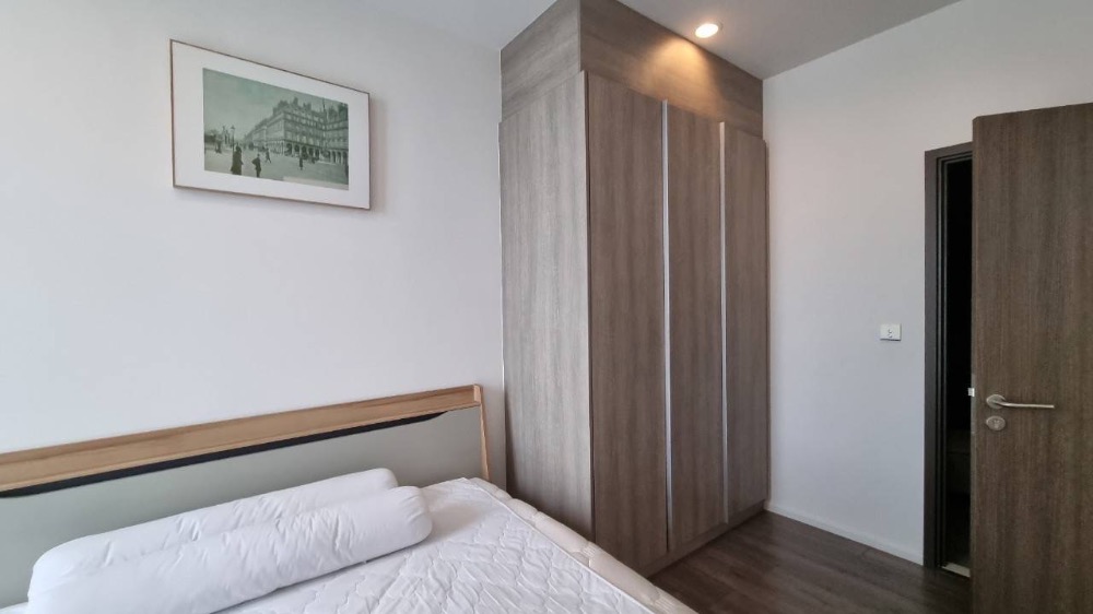 For RentCondoOnnut, Udomsuk : Condo for rent: Whizhdom Essence Sukhumvit 101, fully furnished condo, ready to move in, near Punnawithi BTS station and shopping mall!!