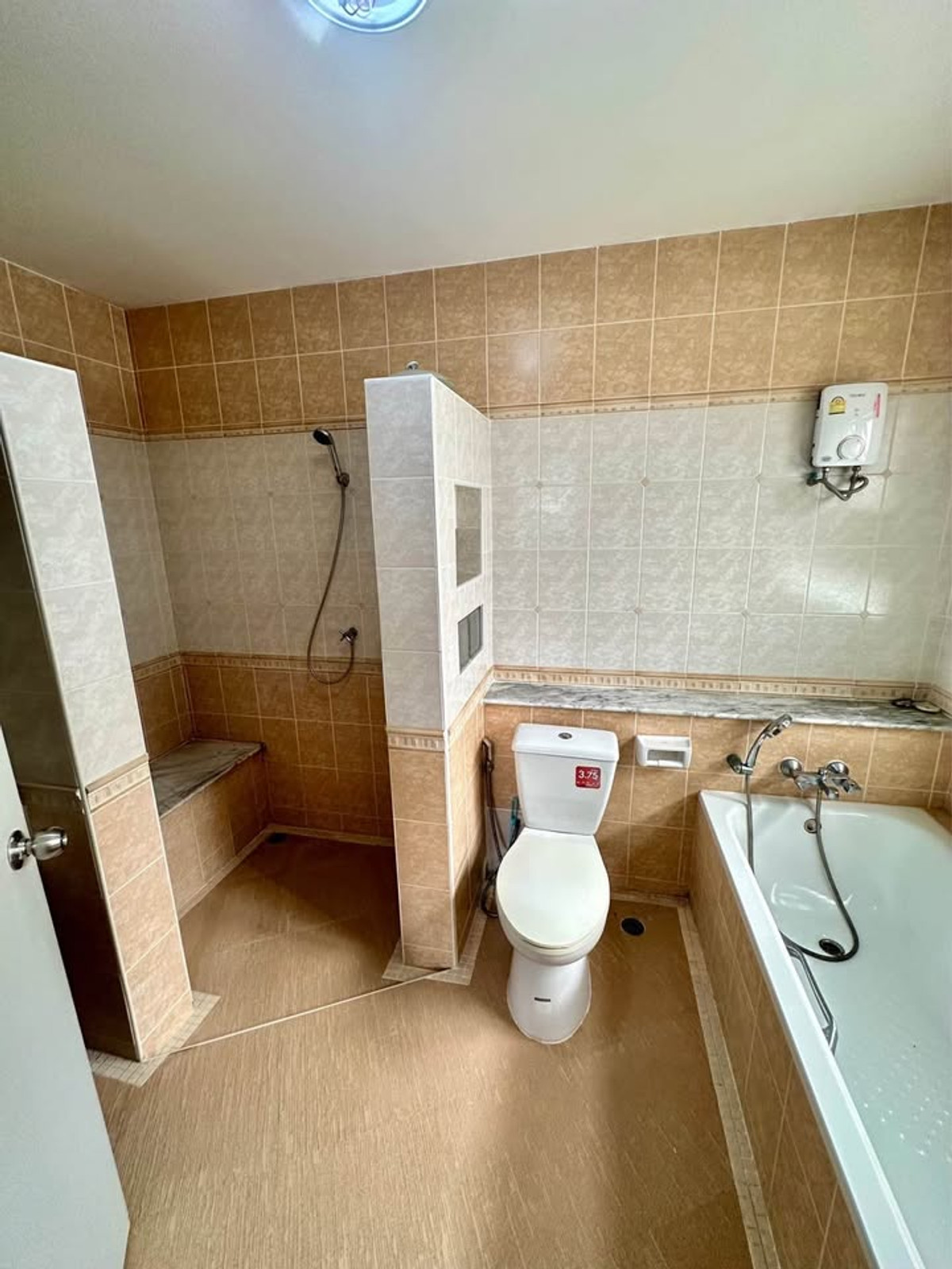 For RentHouseChaengwatana, Muangthong : Chuan Chuen Khaerai