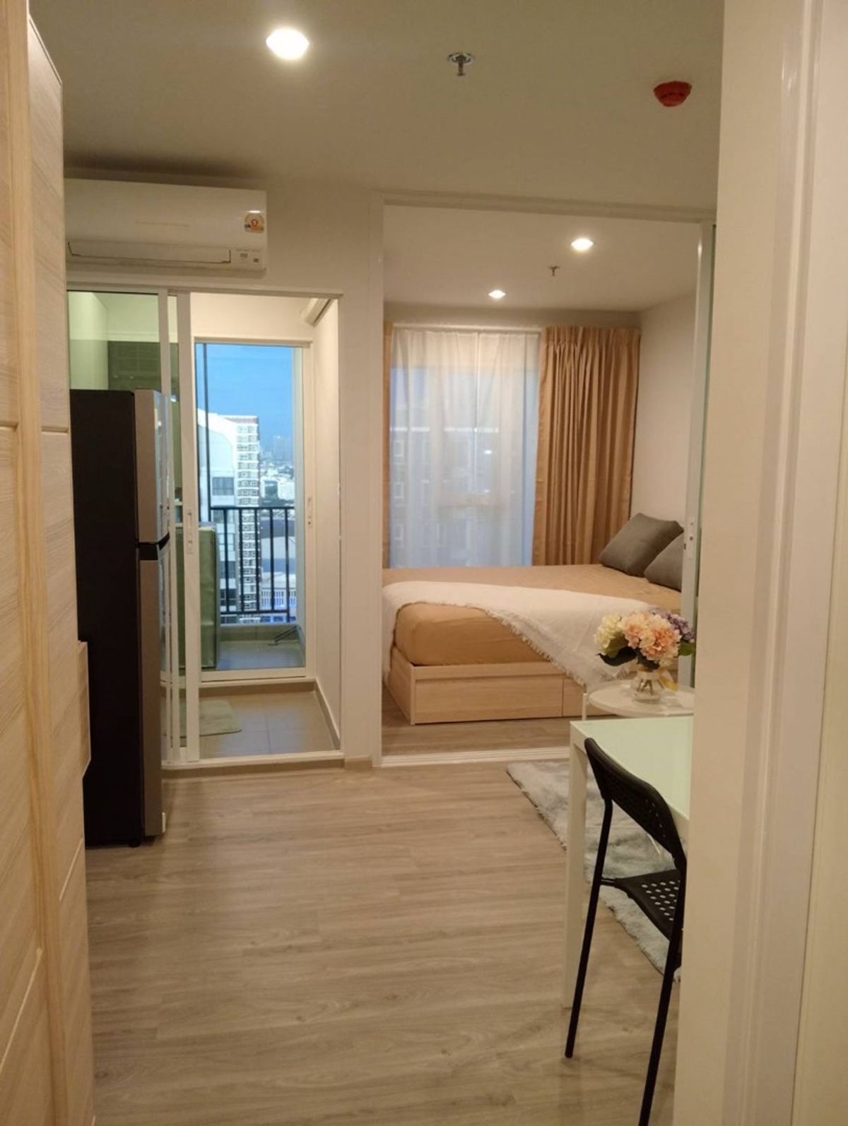 For RentCondoBangna, Bearing, Lasalle : 🏙️ Rent Regent Home Bangna Near BTS Bangna 400 meters, can walk behind the project to connect to BTS