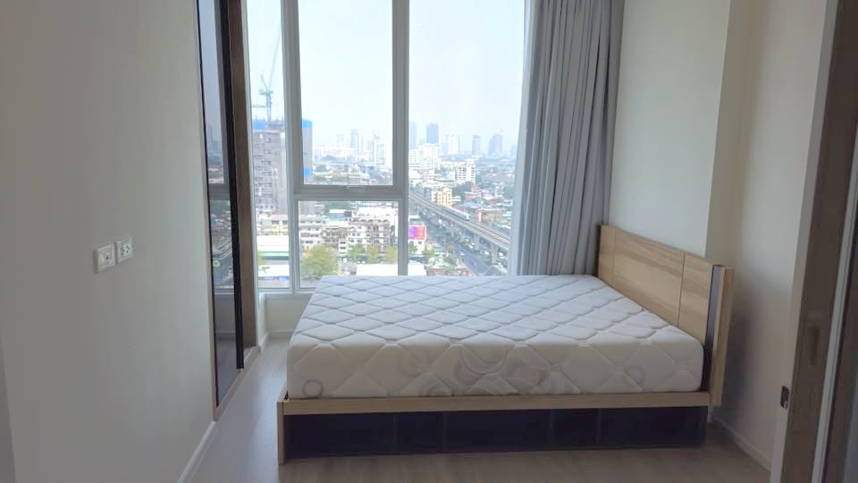 For RentCondoPinklao, Charansanitwong : *** (1BedPlus) Condo for rent : De Lapis Charan 81 near MRT Bang Phlat ***