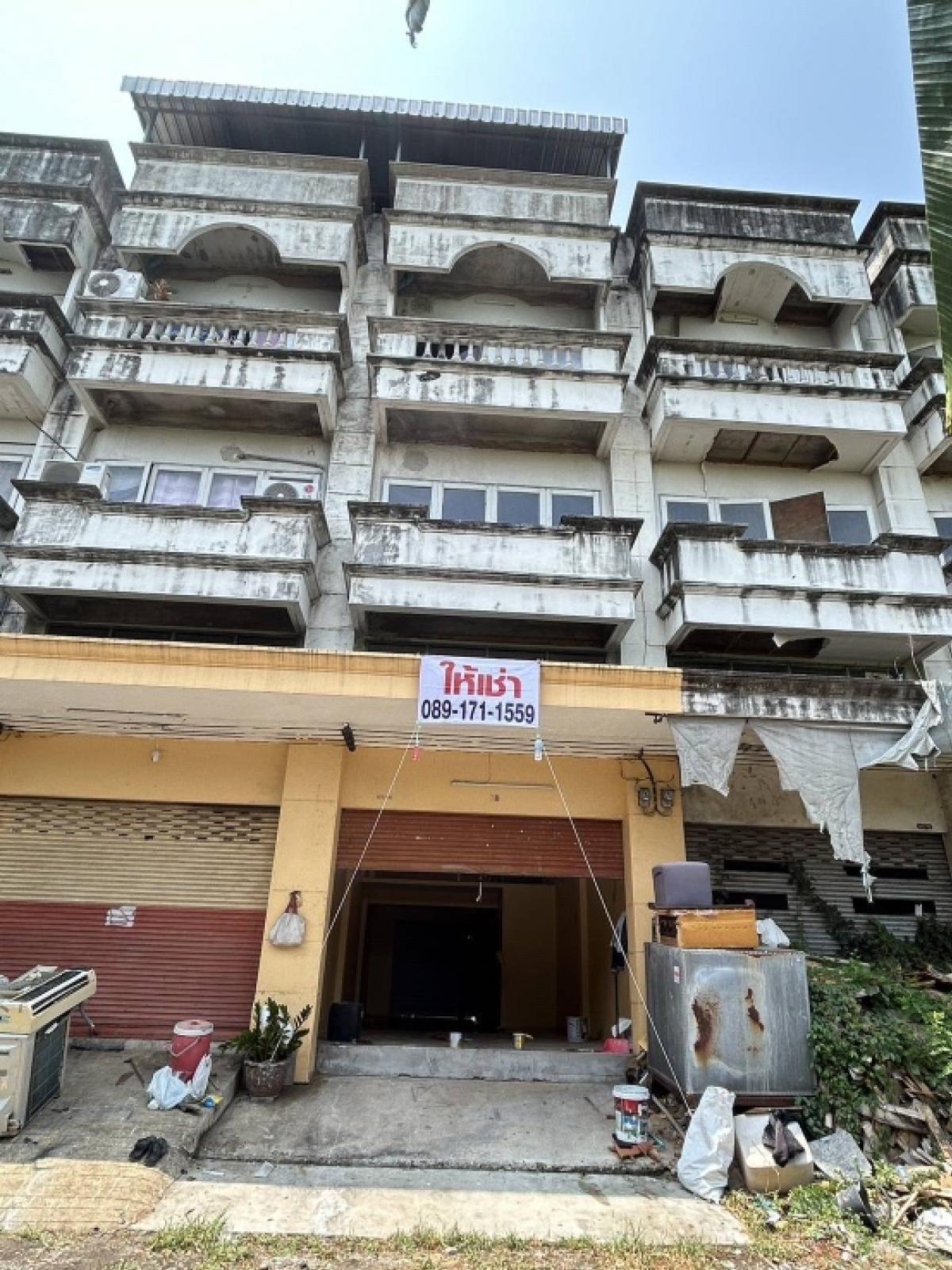 For RentShop HouseMin Buri, Romklao : 📌 Shophouse for rent, Soi Rom Klao 22